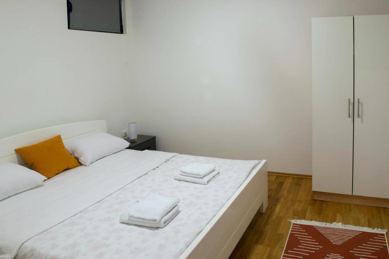 Pijemont Apartment *