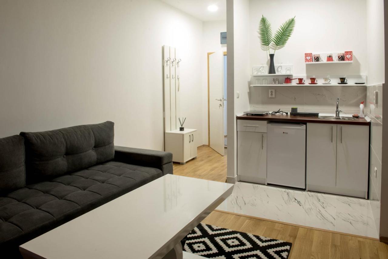 Pijemont Apartment *